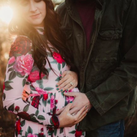 Twig & Olive Photography – Maternity – Flare Flowers and Fields