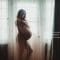 Reina Procee Photography – Embrace the Unique in Fine Art Maternity Photography