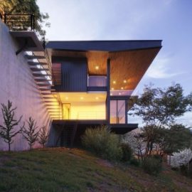 Exterior Villa Scene By NguyenVanLong Free Download