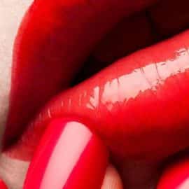 Karl Taylor – Advertising Photography: Lips and Nails Close Up