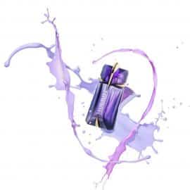 Photigy – Product Photography BTS: Alien Perfume Bottle Shot – and Some Purple Paint