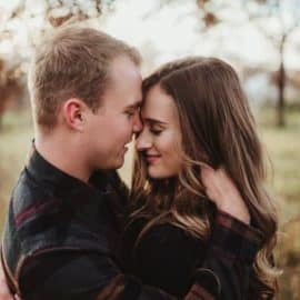 Twig & Olive Photography – Couple’s Romantic Posing