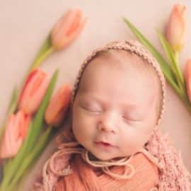 Twig & Olive Photography – Newborn – Swaddle Wrap to Bucket Pose