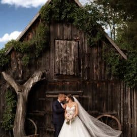 ShootCreateCaptivate – “Rustic Wedding” – Post Processing Tutorial